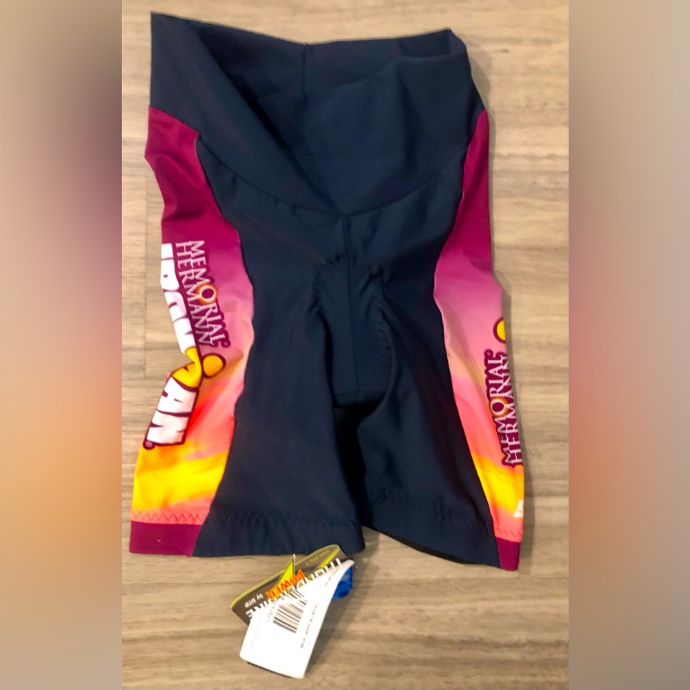 Santini thunderbike bike riding shorts size small NWT with padding